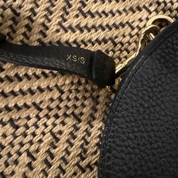 Cuyana Mini Circle Belt Bag Adjustable Crossbody Shoulder XS/S Black EUC - Picture 8 of 11